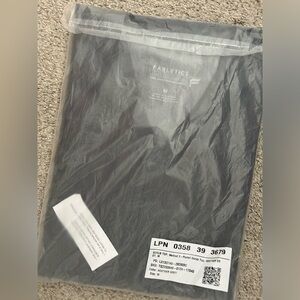 Fabletics scrub top. Women’s size medium